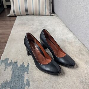 Vionic Black Heels Classic Leather Pumps
